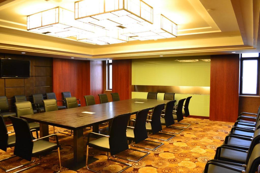 Wuhan Tianchimel Hotel Buitenkant foto