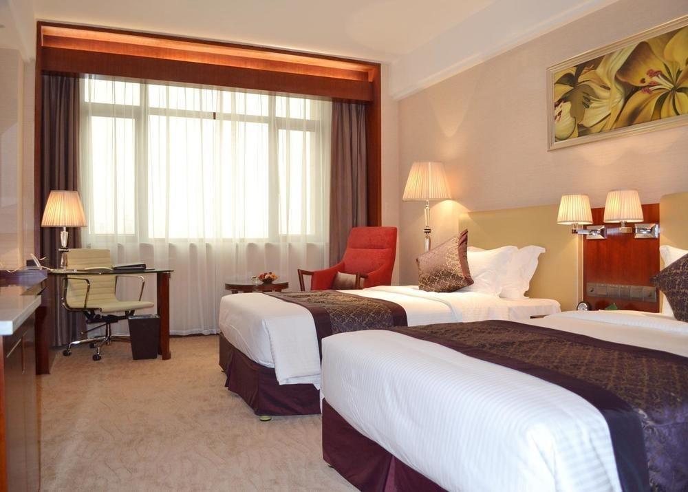 Wuhan Tianchimel Hotel Buitenkant foto